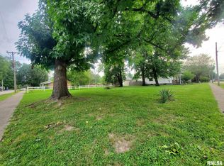 502 S Aikman St, Marion, IL 62959