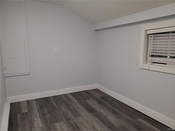 5th image of 134 W Seneca St #1