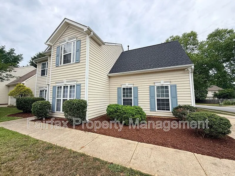 201 Ridge Lake Dr