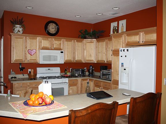 Bright, cheery kitchen