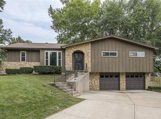 9117 W 48th Ter, Merriam, KS 66203