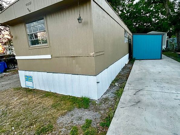 218 Willow Ln