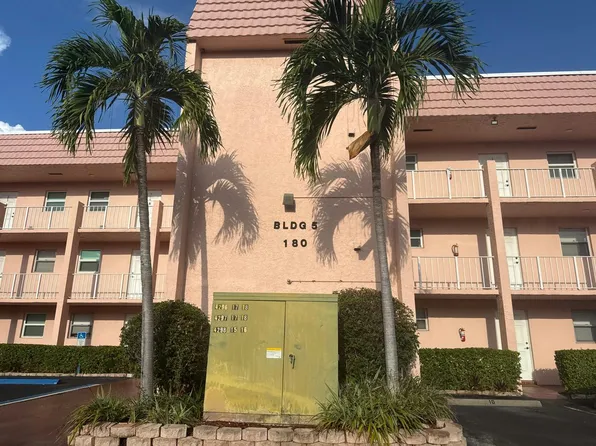 180 Turtle Lake Ct, Naples, FL 34105