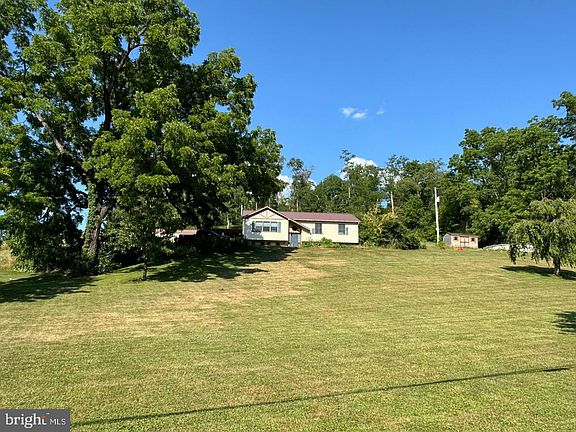 5th image of 9760 Hunter Ln