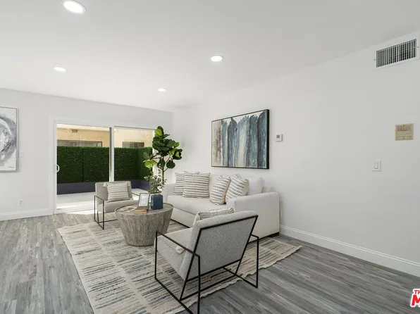 1750 Camino Palmero St APT 237, Los Angeles, CA 90046