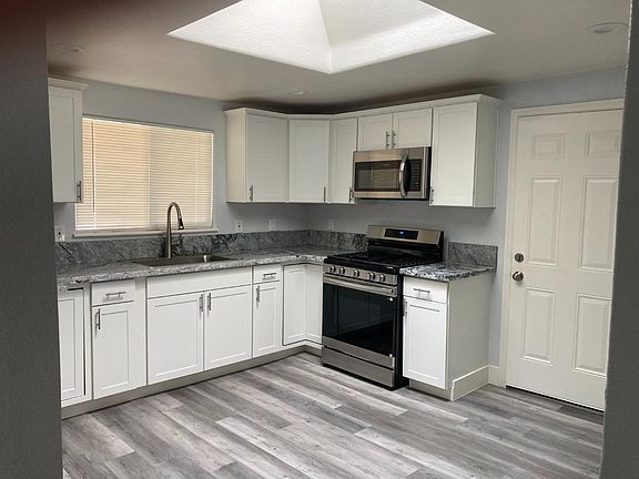 3rd image of 322 Kerr Ave