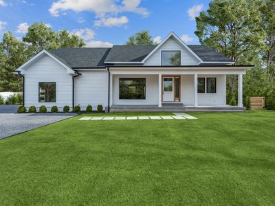 13A Argonne Rd W, Hampton Bays, NY, 11946