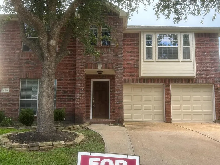 5410 Spring Oak Dr — Photo 2
