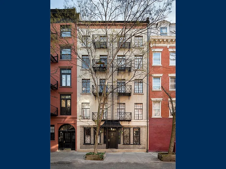 323 W 4th St #4D — Photo 5