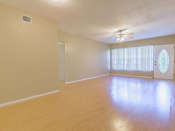 4th image of 4150 55th St N APT 1220