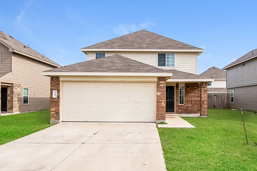 1105 Crossing Dr