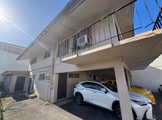 1018 Hoawa Ln, Honolulu, HI 96826