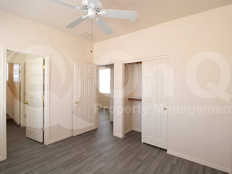 9120 W Hubbell St — Photo 18