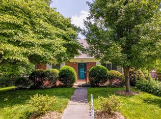 1829 Pershing Rd, Lexington, KY 40504