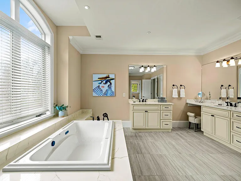 7708 Beech Tree Rd — Photo 38