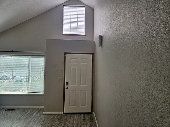 Living room - front door