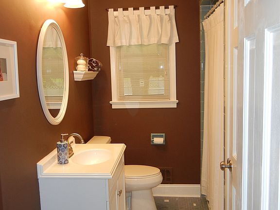 Hall Bath 1