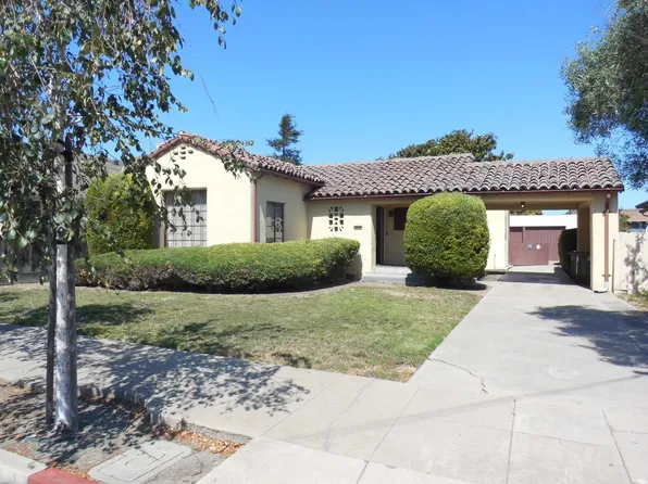 23 Chestnut St, Salinas, CA 93901