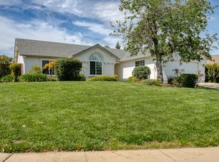 4370 Heather Ridge Ln, Redding, CA 96001