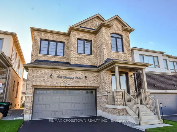 104 Shepherd Dr, Barrie, ON L9J 0P5