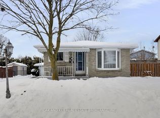 6 Court Ln, London, ON N5W 5M5