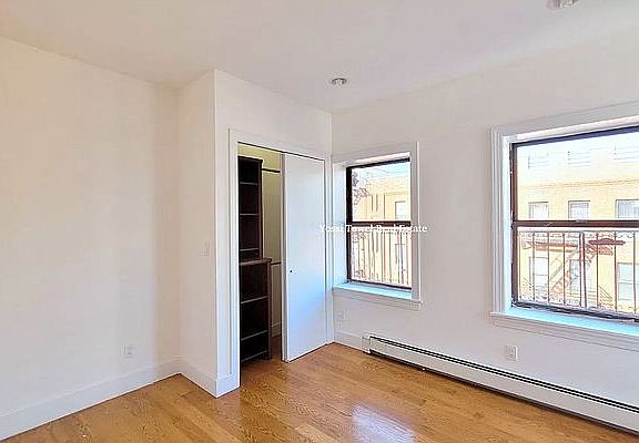 3rd image of 172 W 133rd St #5I