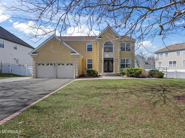 5 Pecan Valley Drive, Marlboro, NJ 07746