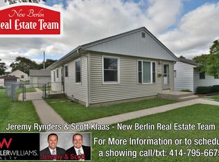 3017 E Armour Ave, St Francis, WI 53235