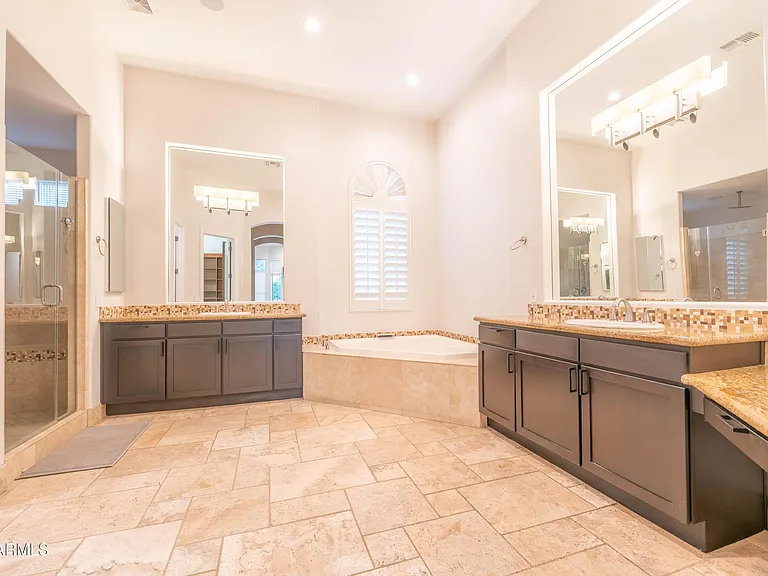 3552 E Jaeger Cir — Photo 6