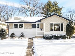 221 Prospect Ave, Mundelein, IL 60060