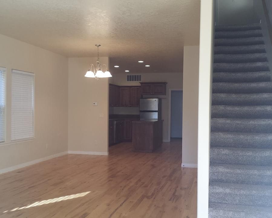 2nd image of 6580 W Poplar St