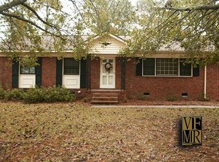903 Brentwood Dr, Kinston, NC 28501