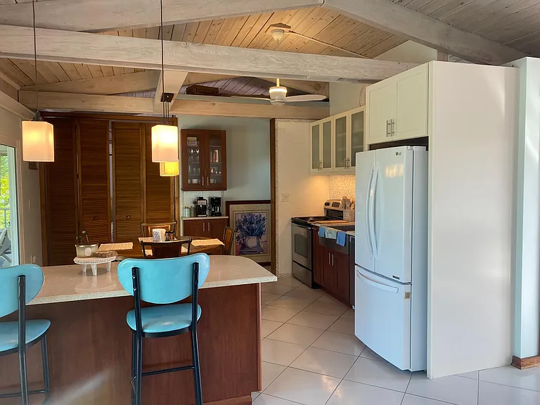 1166 Fern Ave — Photo 5