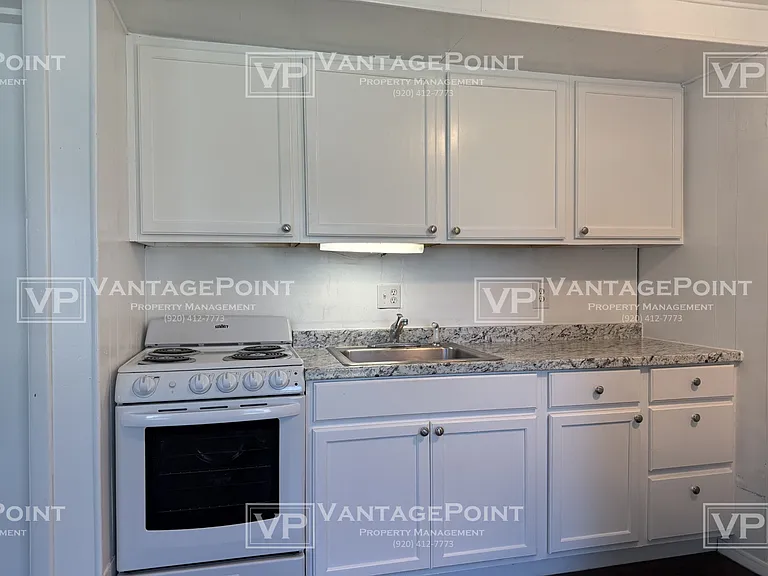 3251 W 4th St #18 — Photo 7