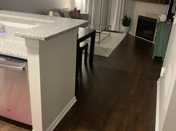 12915 Alton Sq, Herndon, VA
