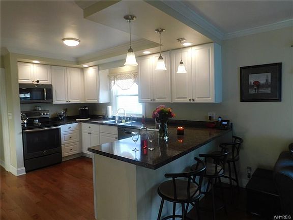 5th image of 8218 Pershing Ave