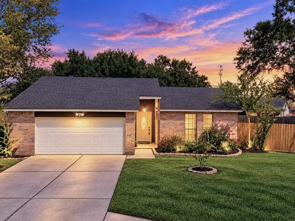 9902 Jademont Ln, Houston, TX 77070