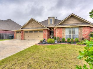 13157 Red Oak Dr, Choctaw, OK 73020
