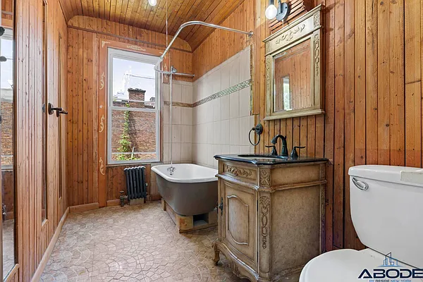 Rented by ABODE NYC LLC | media 18