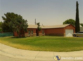 402 Russell St, Carlsbad, NM 88220