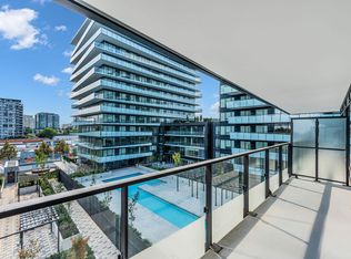 5593 No 3 Rd #607, Richmond, BC V6X2B2