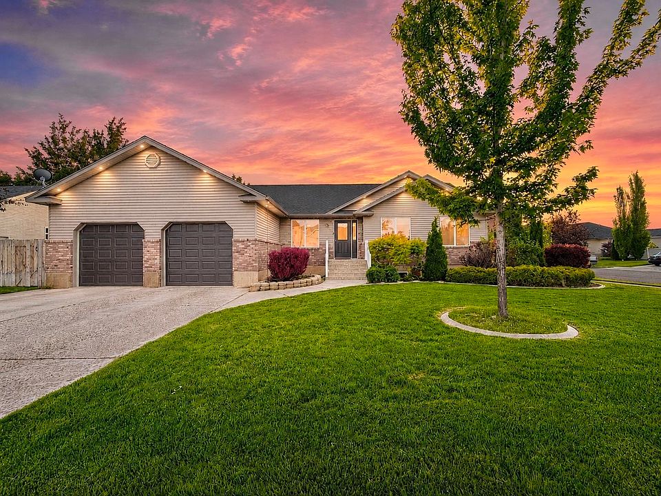 1st image of 533 Glenwood Cir