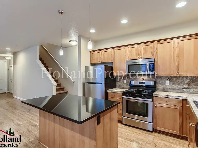 3119 NE Weeping Willow Way — Photo 8