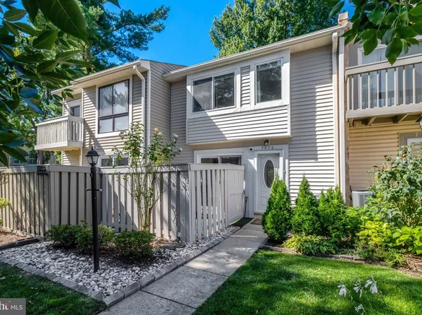 7936 Spring Forest Ct #7A, Springfield, VA 22152