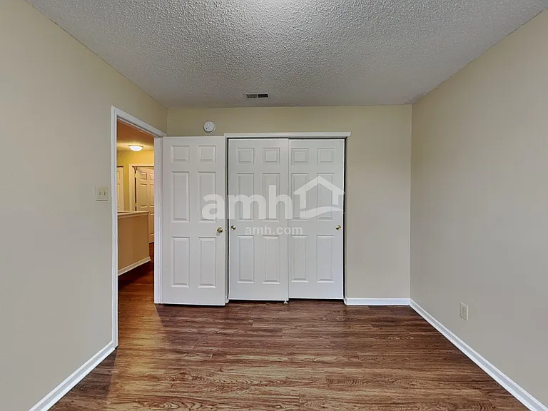 1917 Blue Pine Ln — Photo 21