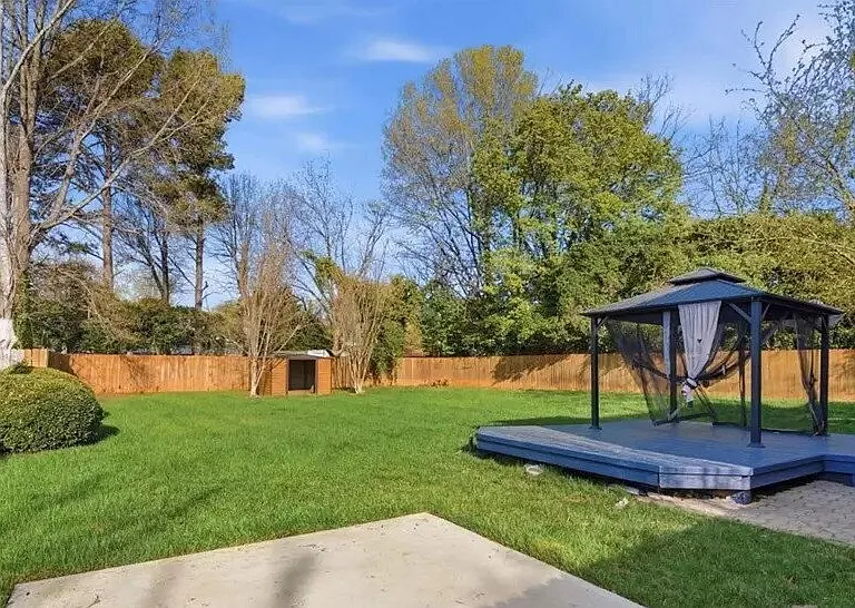 5810 Red Carriage Ln — Photo 19