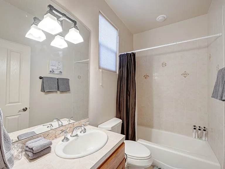 8860 Desert Fox Way NE — Photo 27