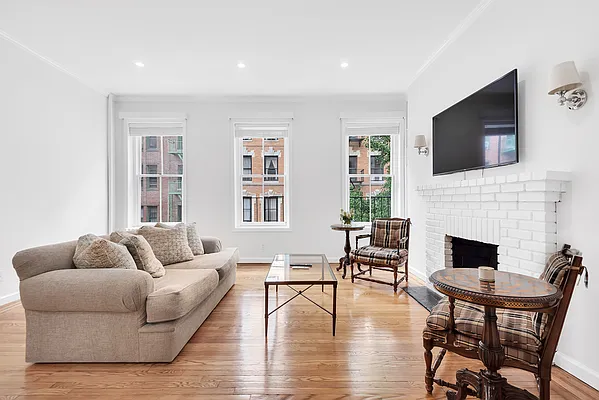 Rented by Christie's International Real Estate Group, LLC | media 2