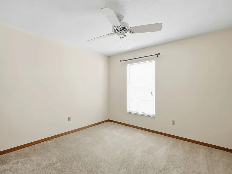 4515 Southampton Ct — Photo 15
