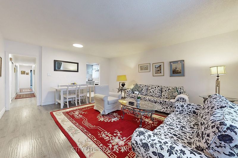 Toronto House for rent - 3 Bedrooms — photo 3